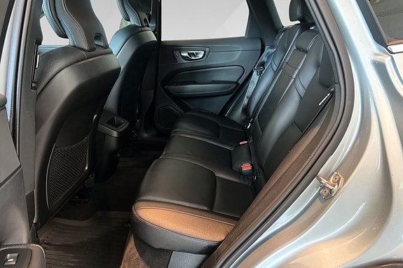 Volvo XC60 17 of 18
