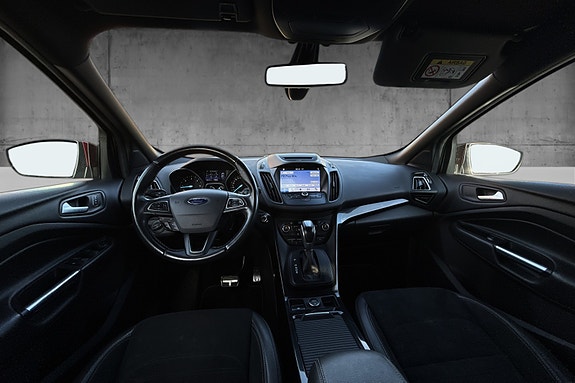 Ford Kuga 10 of 30