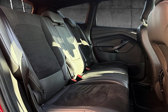 Ford Kuga 15 of 30