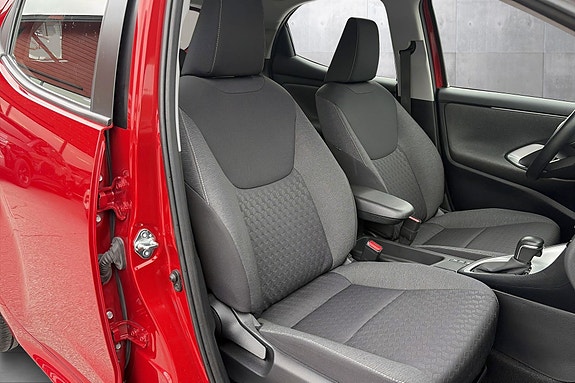 Toyota Yaris 15 of 24