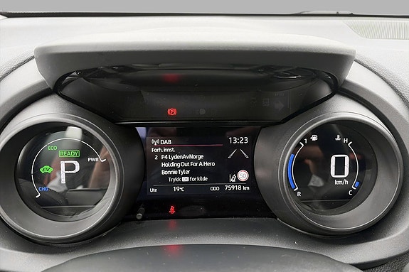 Toyota Yaris 18 of 24