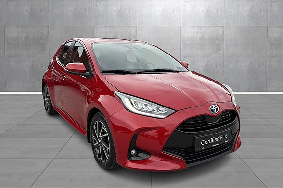 Toyota Yaris 7 of 24