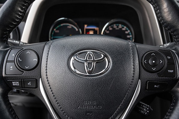Toyota RAV4 10 of 20
