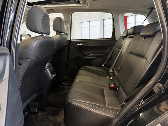 Subaru Forester 6 of 22