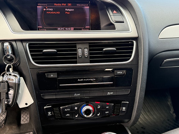 Audi A4 15 of 24