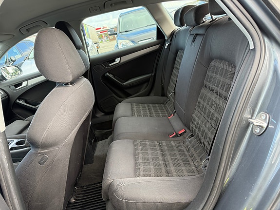 Audi A4 23 of 24
