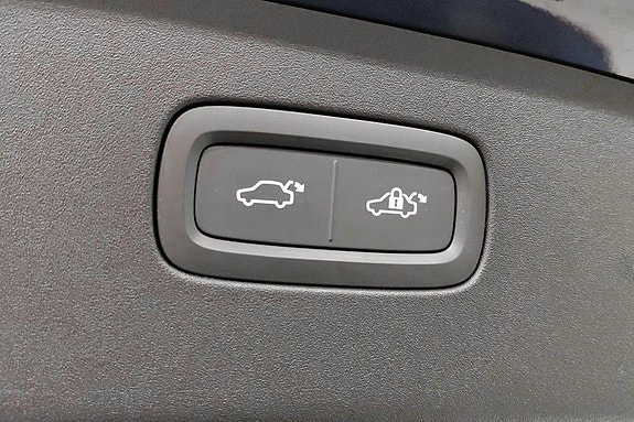 Volvo ES90 21 of 30