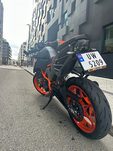 KTM 390 Duke 6 of 9