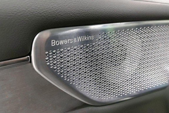 Volvo ES90 19 of 30