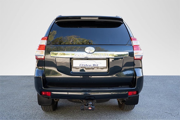 Toyota Land Cruiser 9 of 30