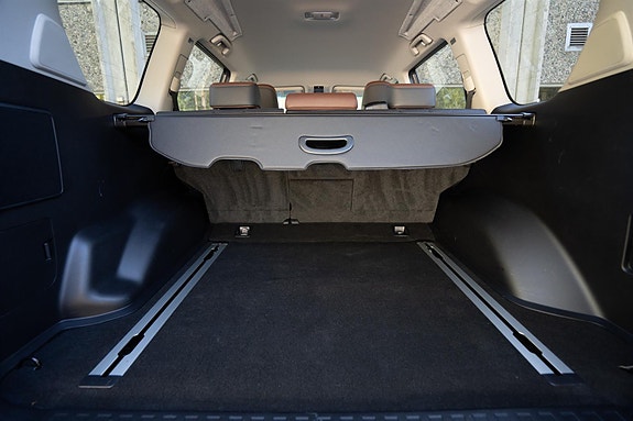 Toyota Land Cruiser 17 of 30