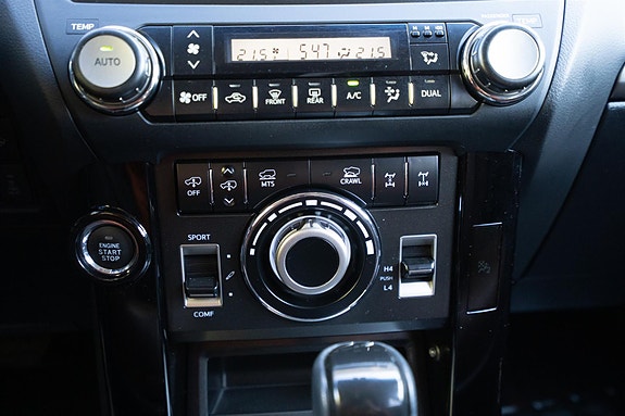 Toyota Land Cruiser 27 of 30