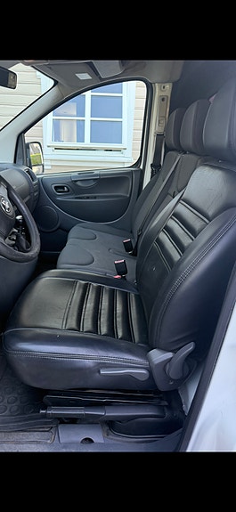 Toyota Proace 29 of 30