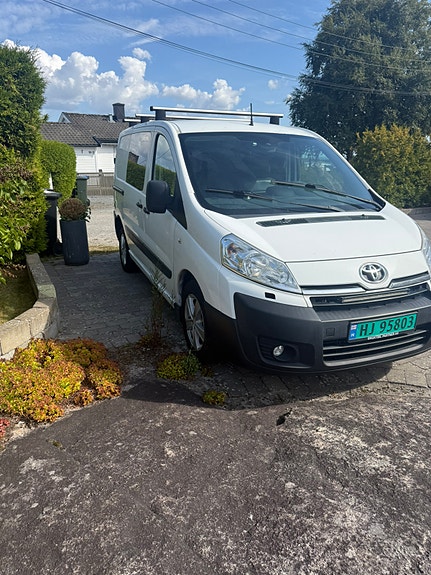 Toyota Proace 4 of 30