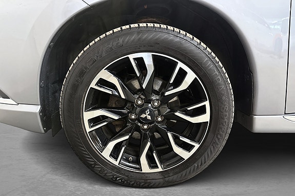 Mitsubishi Outlander 29 of 29
