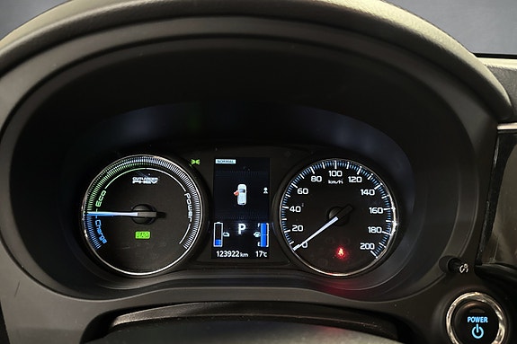 Mitsubishi Outlander 12 of 29