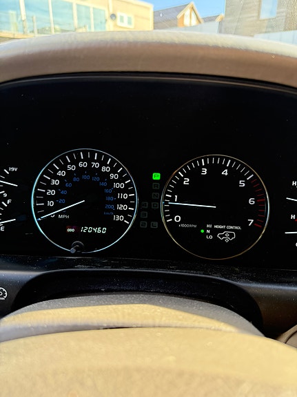 Lexus LX470 17 of 17