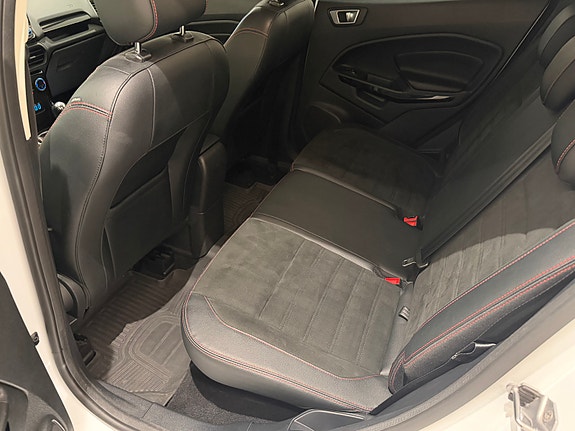 Ford Ecosport 28 of 30