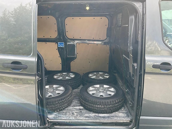 Ford Transit Custom 21 of 30