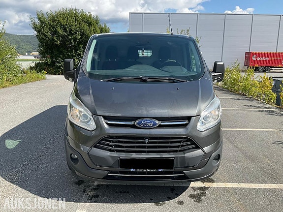 Ford Transit Custom 8 of 30