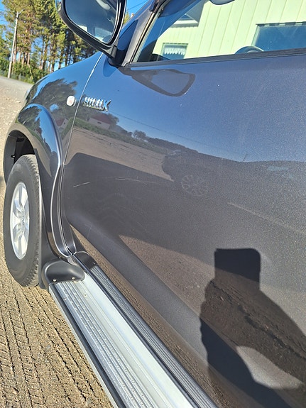 Toyota HiLux 22 of 30