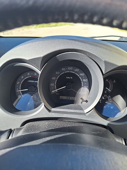 Toyota HiLux 20 of 30
