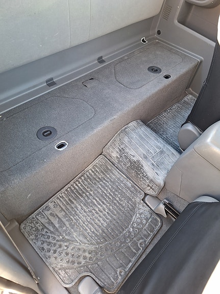 Toyota HiLux 18 of 30