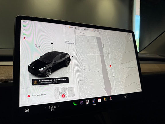 Tesla Model Y 21 of 25