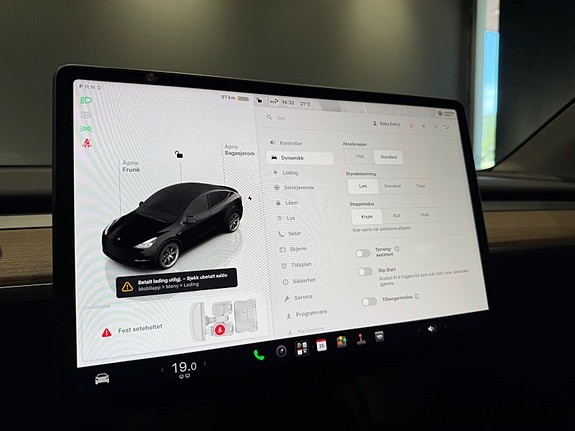 Tesla Model Y 16 of 25