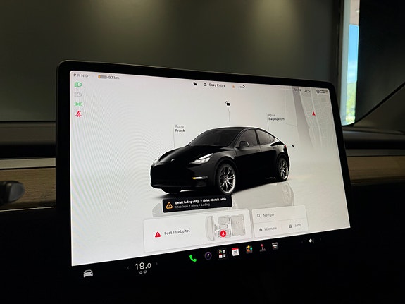 Tesla Model Y 15 of 25