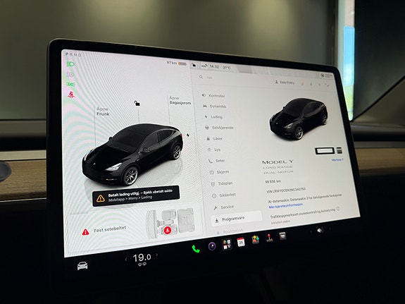 Tesla Model Y 20 of 25