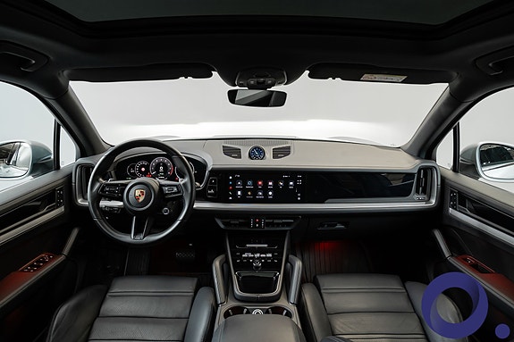 Porsche Cayenne 21 of 30