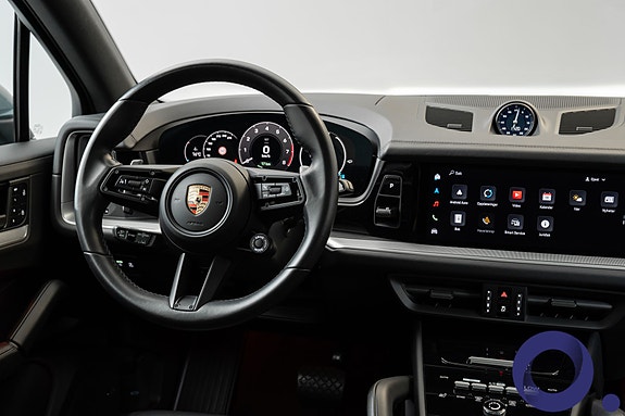 Porsche Cayenne 20 of 30