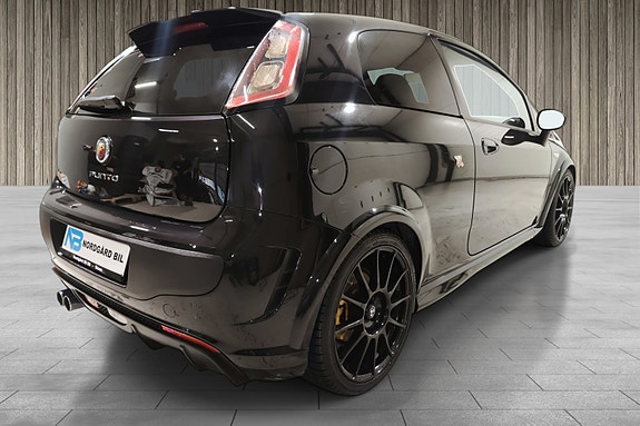 Abarth Punto Evo 8 of 28