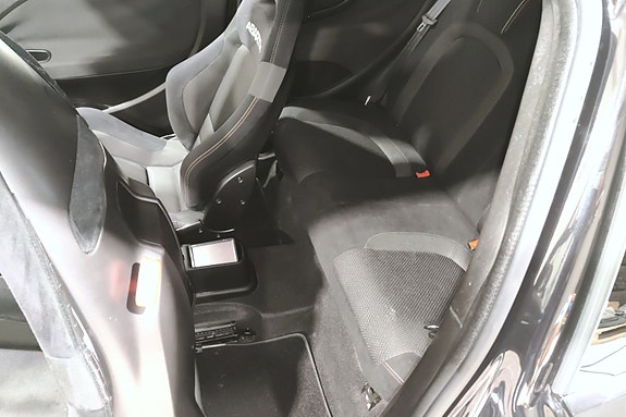 Abarth Punto Evo 21 of 28