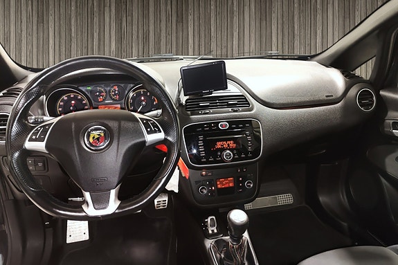 Abarth Punto Evo 17 of 28