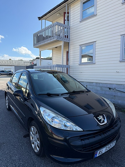 Peugeot 207 3 of 8