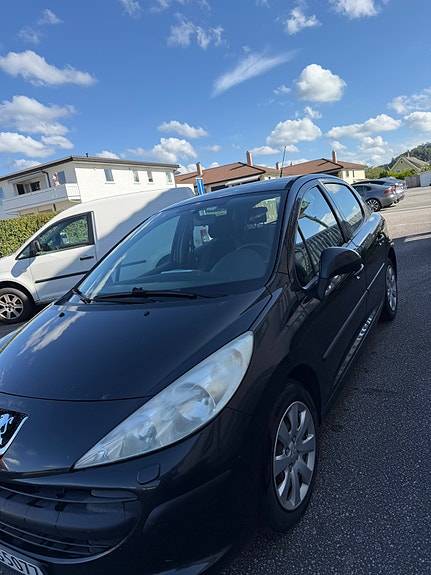 Peugeot 207 5 of 8