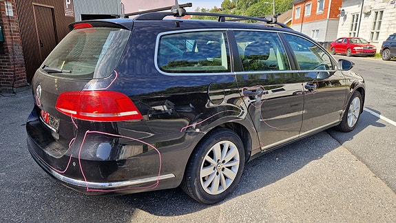 Volkswagen Passat 11 of 27