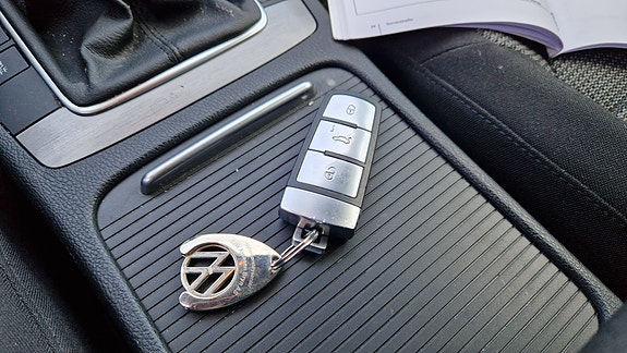 Volkswagen Passat 22 of 27