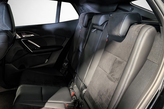 BMW iX2 23 of 28