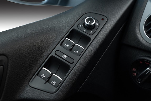 Volkswagen Tiguan 17 of 27