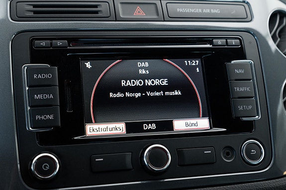Volkswagen Tiguan 16 of 27