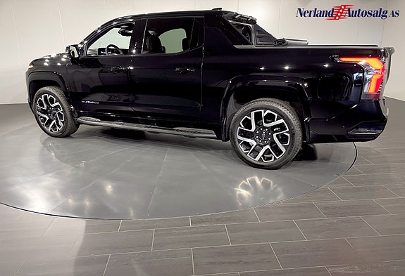 Chevrolet Silverado 1500 4 of 30