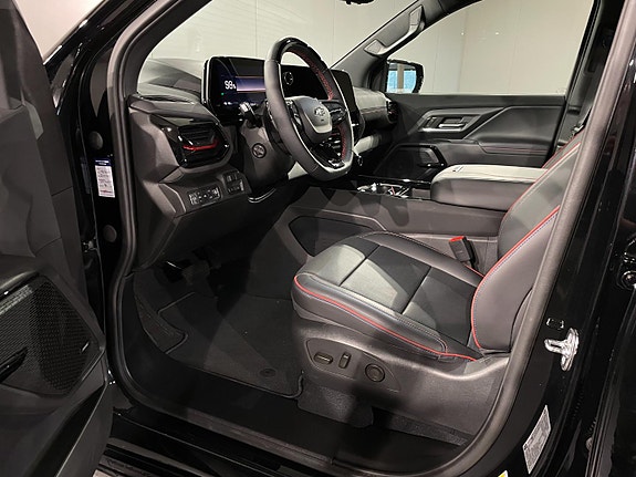 Chevrolet Silverado 1500 14 of 30