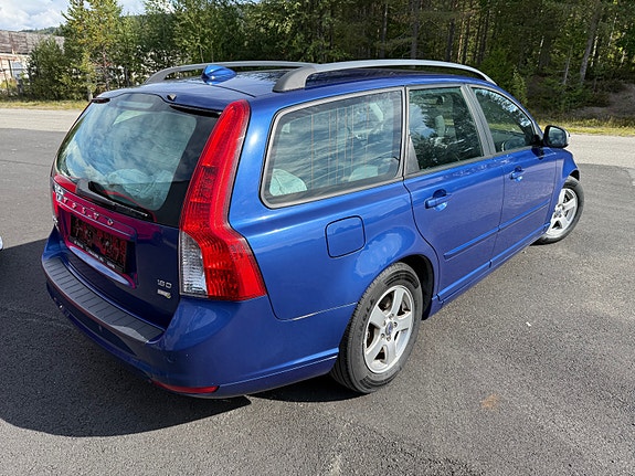 Volvo V50 8 of 30