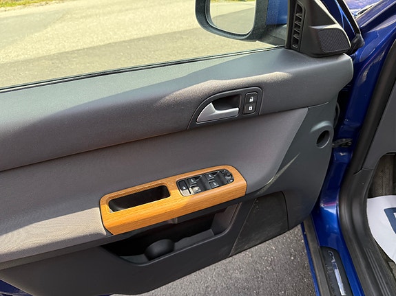 Volvo V50 15 of 30
