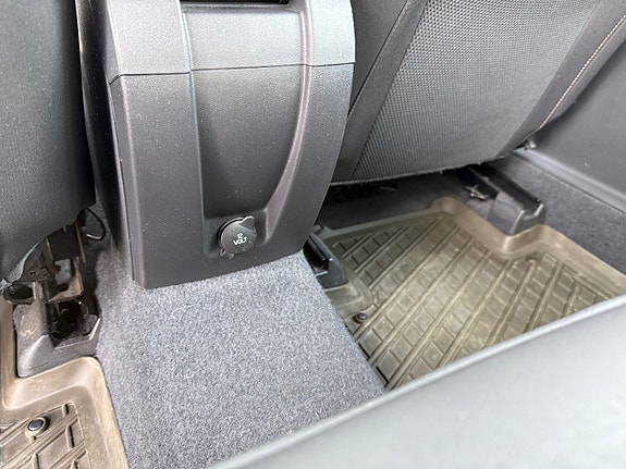 Volvo V50 18 of 30