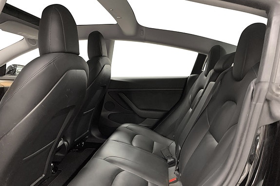Tesla Model 3 9 of 12