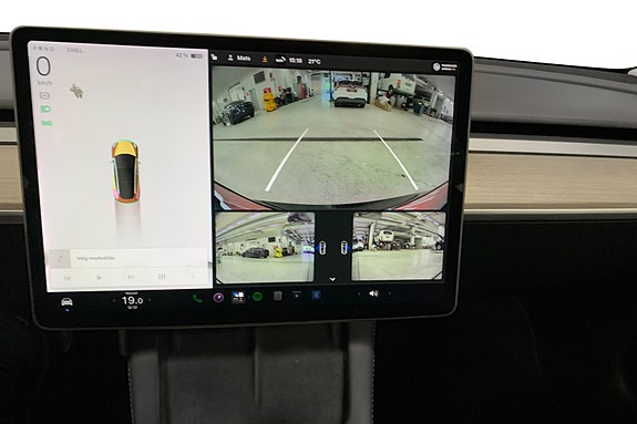 Tesla Model 3 8 of 12